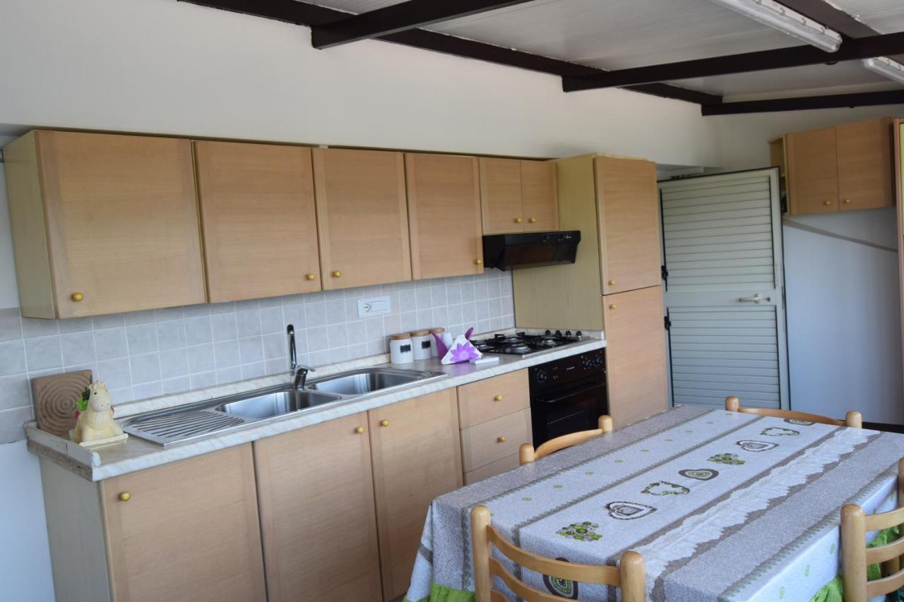 B&B La Terrazza Монталбано Еликона Екстериор снимка