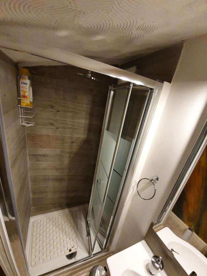 B&B La Terrazza Монталбано Еликона Екстериор снимка